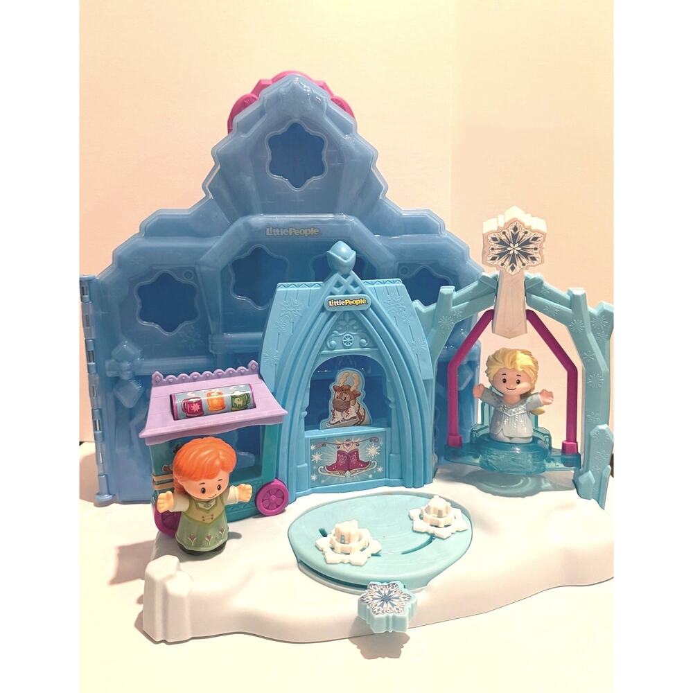 Ana & Elsa Little People with Frozen Arendelle Wonderland & Carrying Case